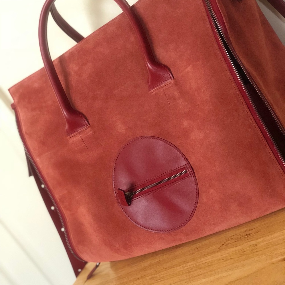 This Is Ground Supreme Bank Bag